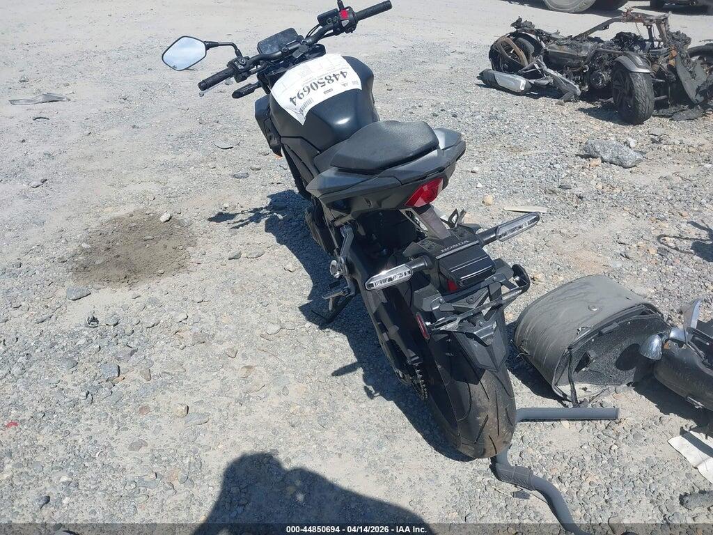 MLHPC7151S5100555 2025 HONDA CB500 photo no. 3