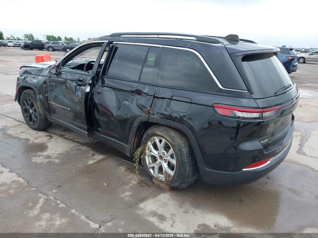 1C4RJHBG4PC528128 2023 JEEP GRAND CHEROKEE photo no. 3