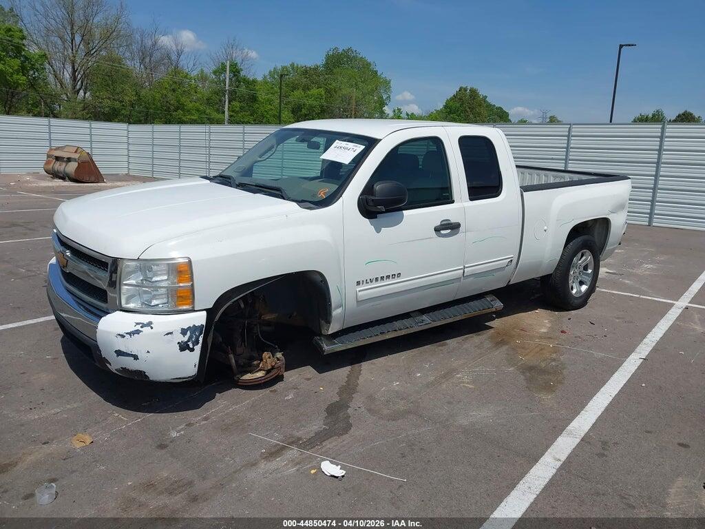 1GCRCREA2DZ320779 2013 CHEVROLET SILVERADO 1500 photo no. 2