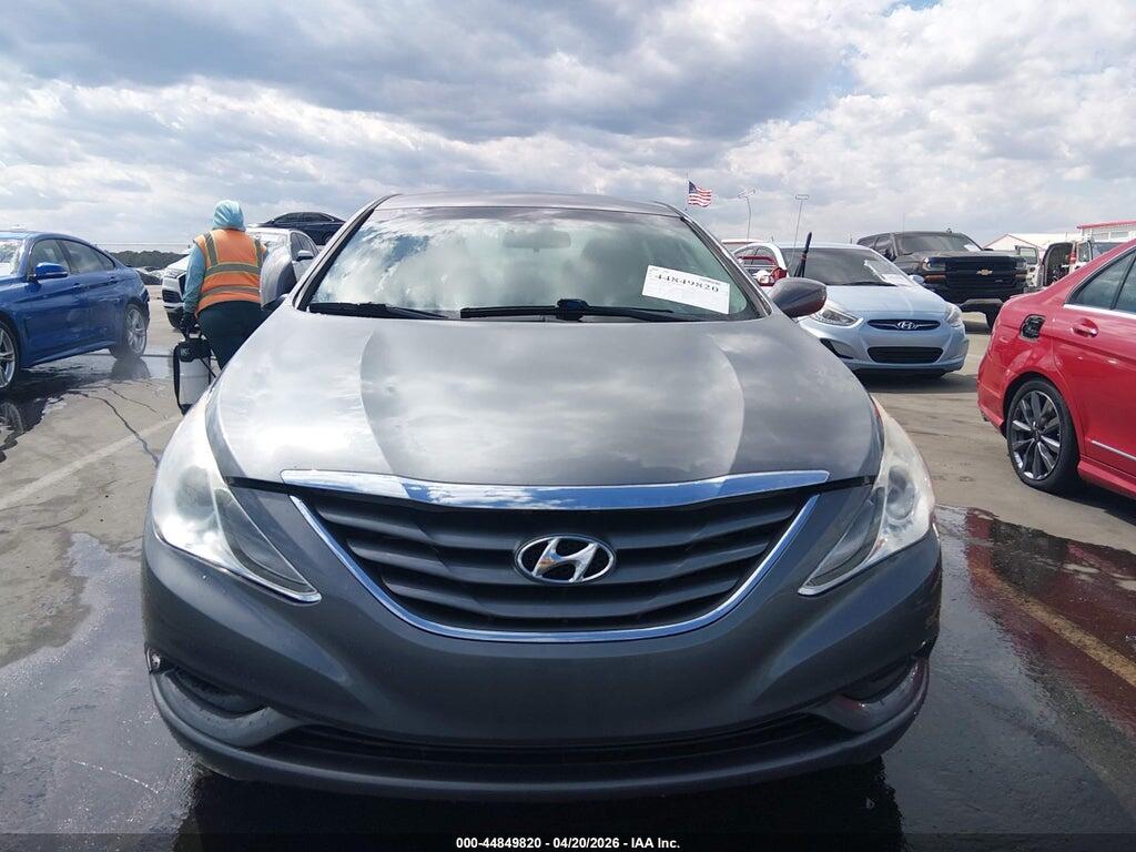 5NPEB4AC8BH100966 2011 HYUNDAI SONATA photo no. 12