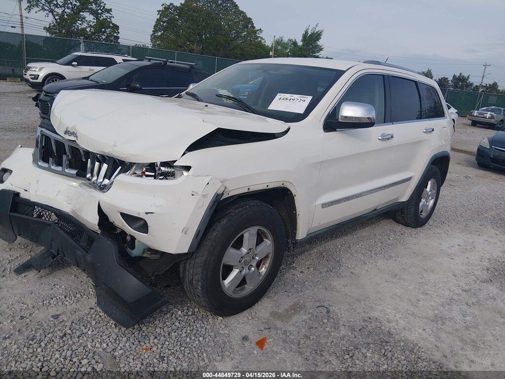 1J4RR4GGXBC575662 2011 JEEP GRAND CHEROKEE photo no. 2