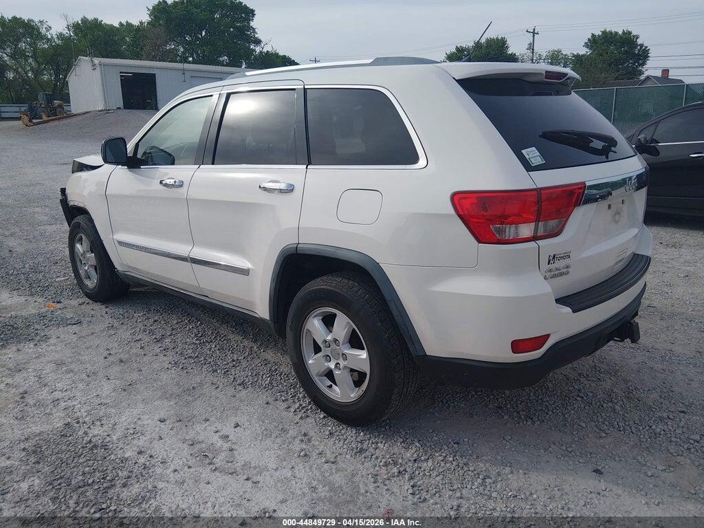 1J4RR4GGXBC575662 2011 JEEP GRAND CHEROKEE photo no. 3