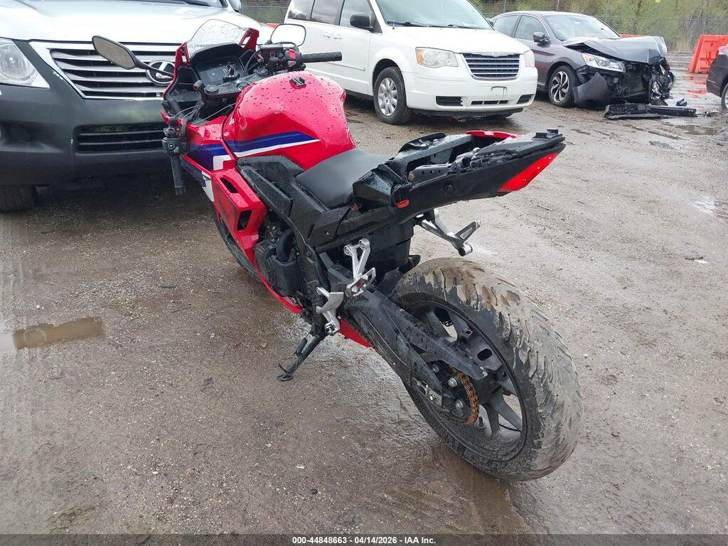 MLHPC7057S5100402 2025 HONDA CBR500 photo no. 3