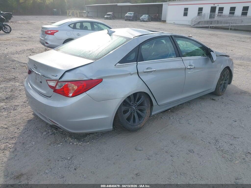 5NPEC4ABXBH191534 2011 HYUNDAI SONATA photo no. 4