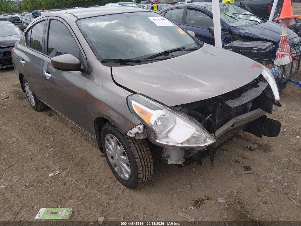 3N1CN7AP5FL862566 2015 NISSAN VERSA photo no. 1