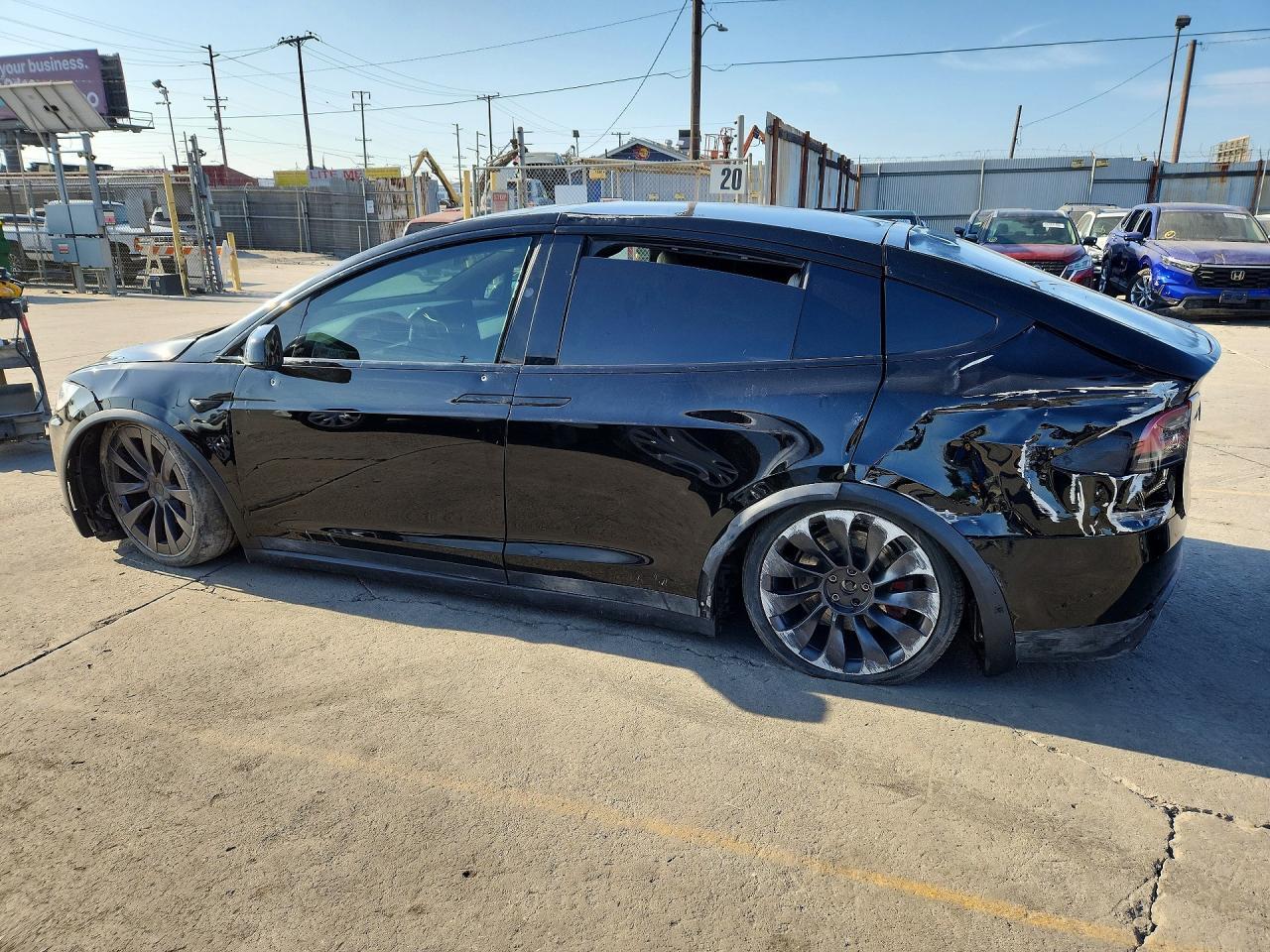 7SAXCBE61PF404194 2023 TESLA MODEL X photo no. 2