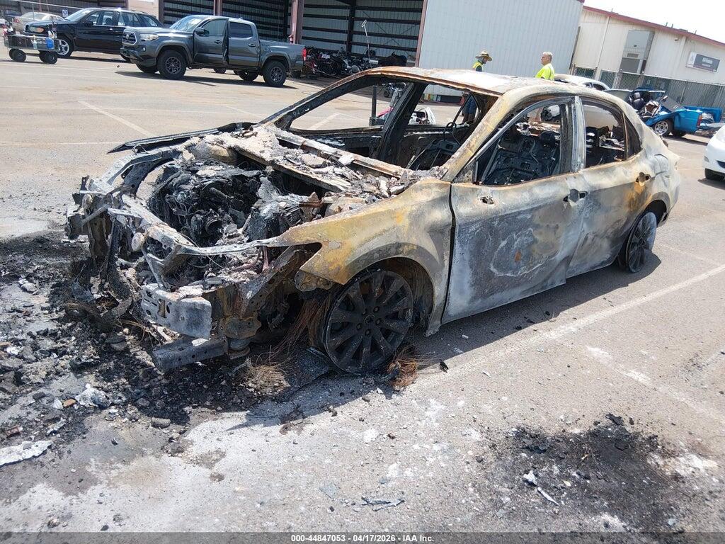 4T1B11HK5JU534263 2018 TOYOTA CAMRY photo no. 2