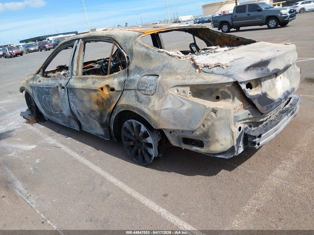 4T1B11HK5JU534263 2018 TOYOTA CAMRY photo no. 3
