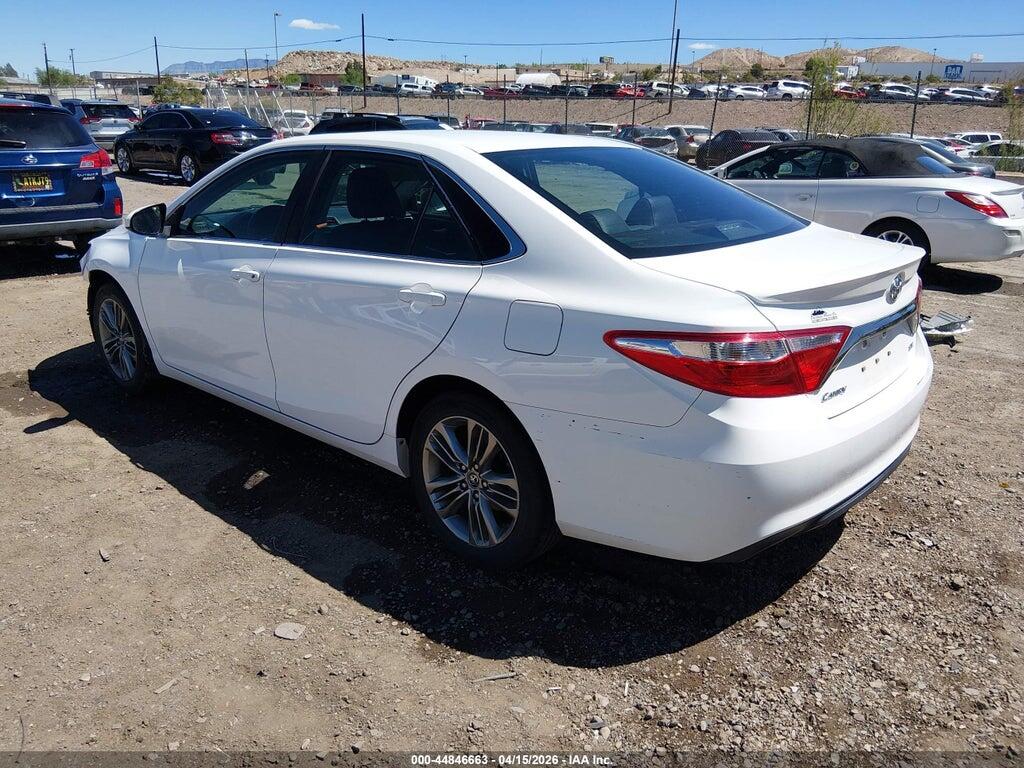 4T1BF1FK3GU236940 2016 TOYOTA CAMRY photo no. 3