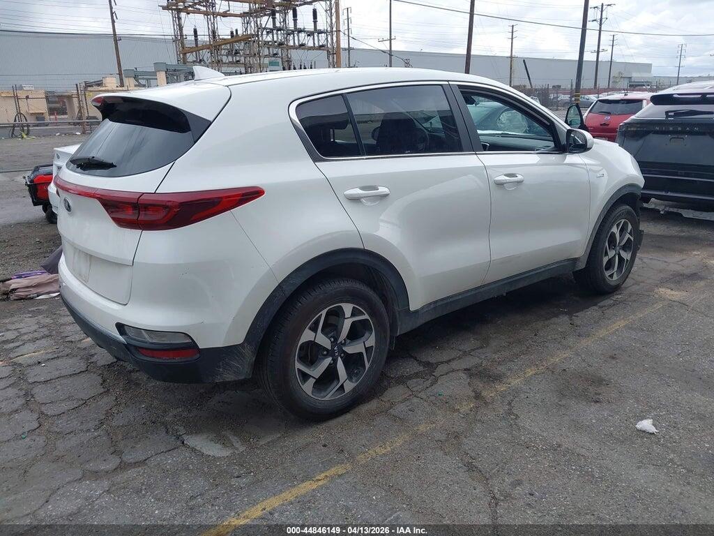 KNDPMCAC2N7009262 2022 KIA SPORTAGE photo no. 4