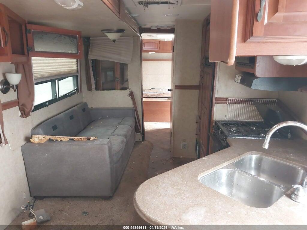 47CTD1P29CP628731 2012 DUTCHMEN DENALI photo no. 5