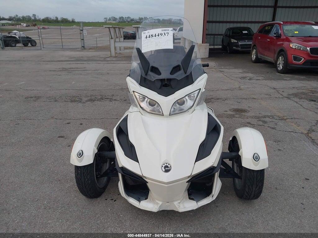 2BXNBDD29HV001465 2017 CAN-AM SPYDER ROADSTER photo no. 5