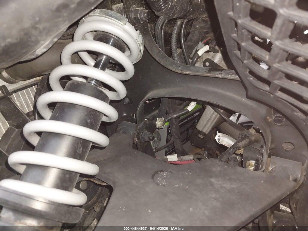 2BXNBDD29HV001465 2017 CAN-AM SPYDER ROADSTER photo no. 9