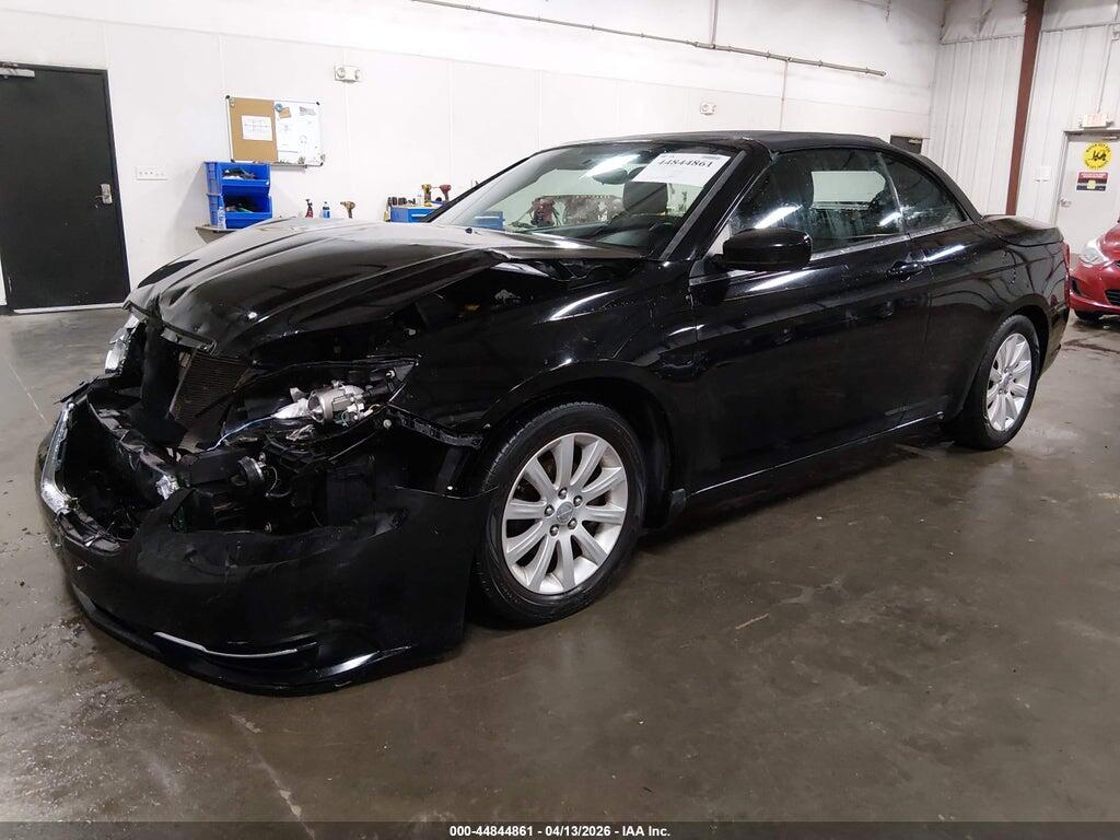 1C3BCBEBXEN158236 2014 CHRYSLER 200 photo no. 2