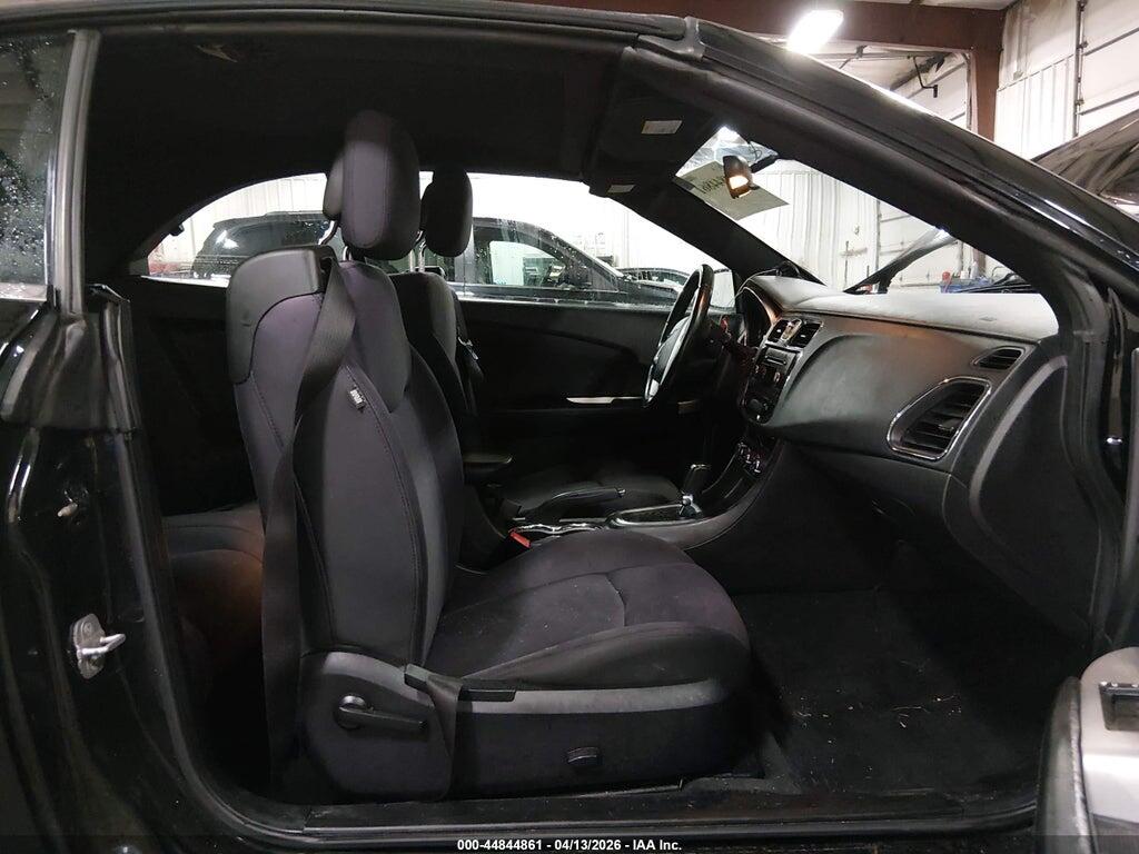 1C3BCBEBXEN158236 2014 CHRYSLER 200 photo no. 5