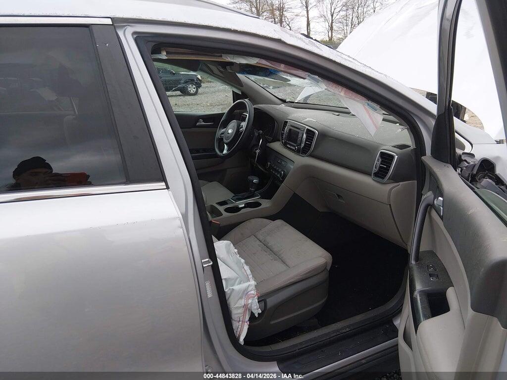 KNDPMCAC3H7042615 2017 KIA SPORTAGE photo no. 5