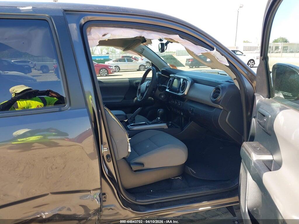 3TMAZ5CN1HM031717 2017 TOYOTA TACOMA photo no. 5