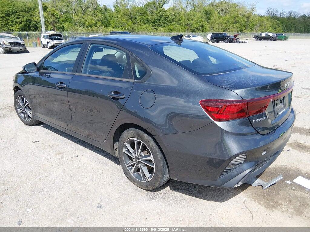 3KPF24AD4PE653428 2023 KIA FORTE photo no. 3