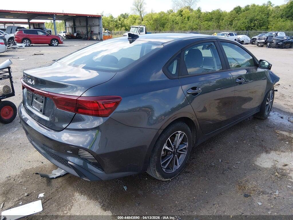 3KPF24AD4PE653428 2023 KIA FORTE photo no. 4