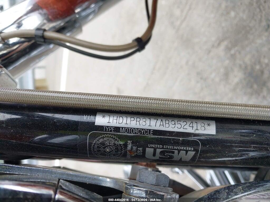1HD1PR817AB952418 2010 HARLEY-DAVIDSON FLHTCUSE5 photo no. 10