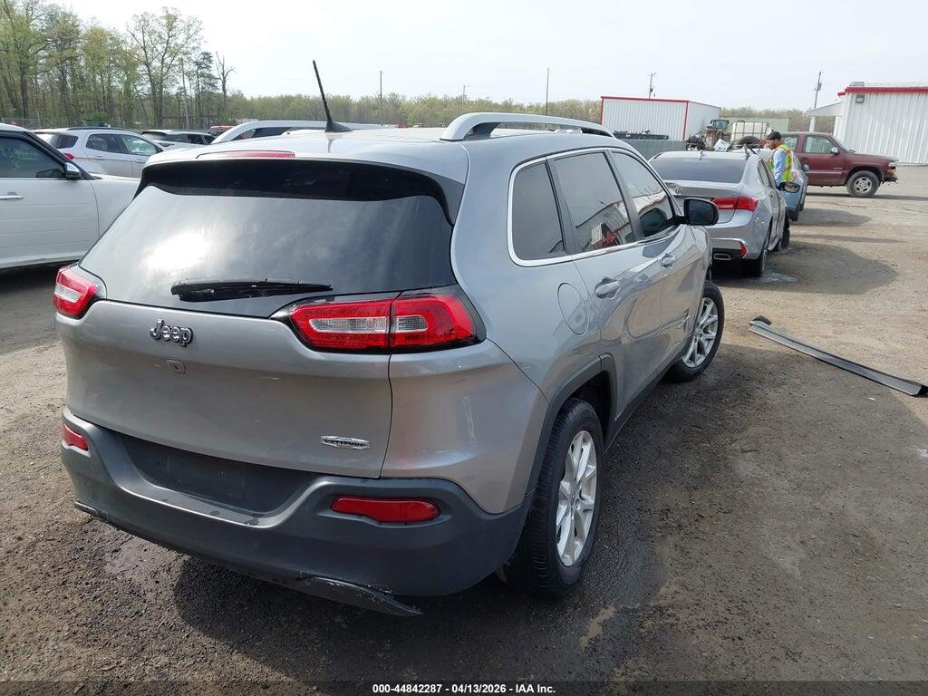 1C4PJLCB4HW603584 2017 JEEP CHEROKEE photo no. 4