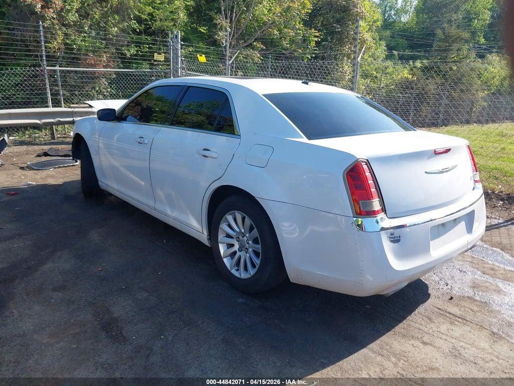 2C3CCAAG6DH735819 2013 CHRYSLER 300 photo no. 3