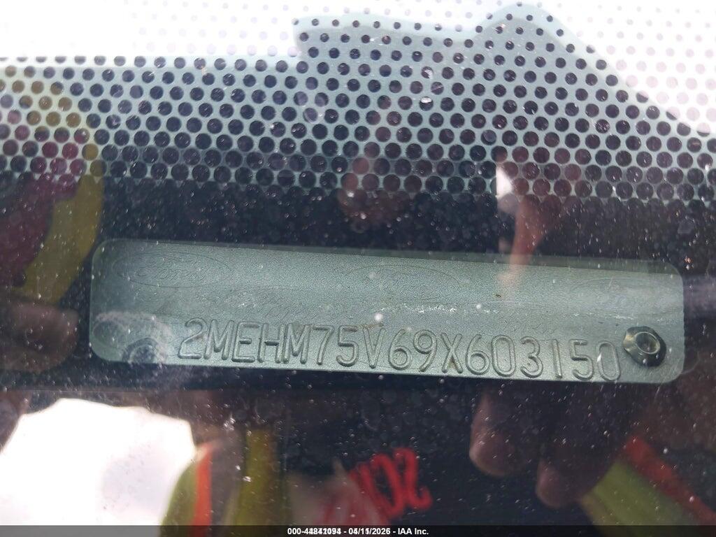2MEHM75V69X603150 2009 MERCURY GRAND MARQUIS photo no. 9