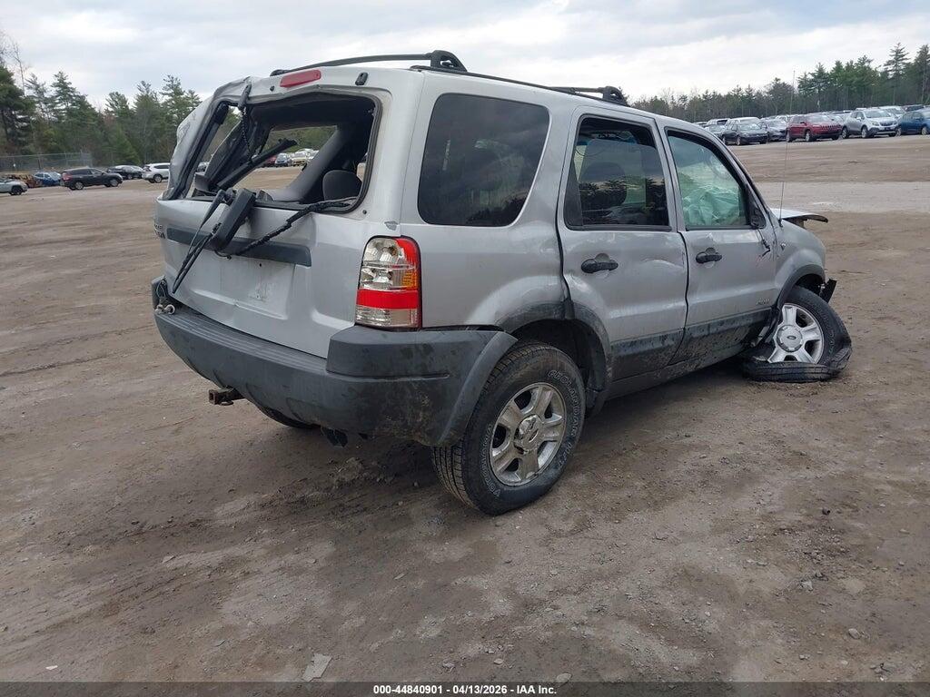 1FMCU041X2KB00422 2002 FORD ESCAPE photo no. 4