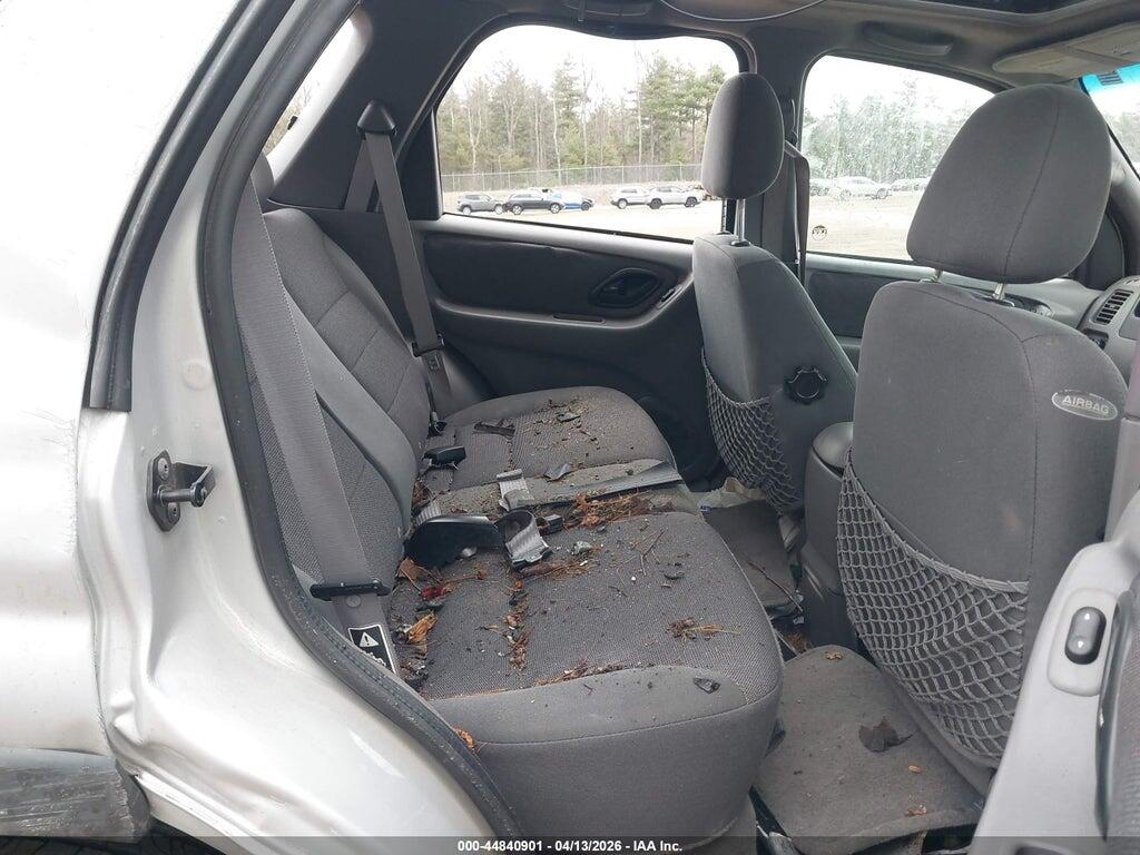 1FMCU041X2KB00422 2002 FORD ESCAPE photo no. 8