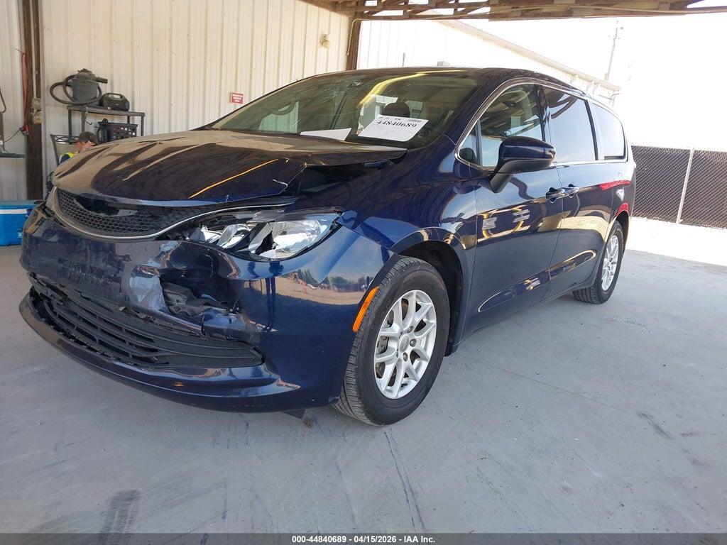 2C4RC1CG5LR243410 2020 CHRYSLER VOYAGER photo no. 2
