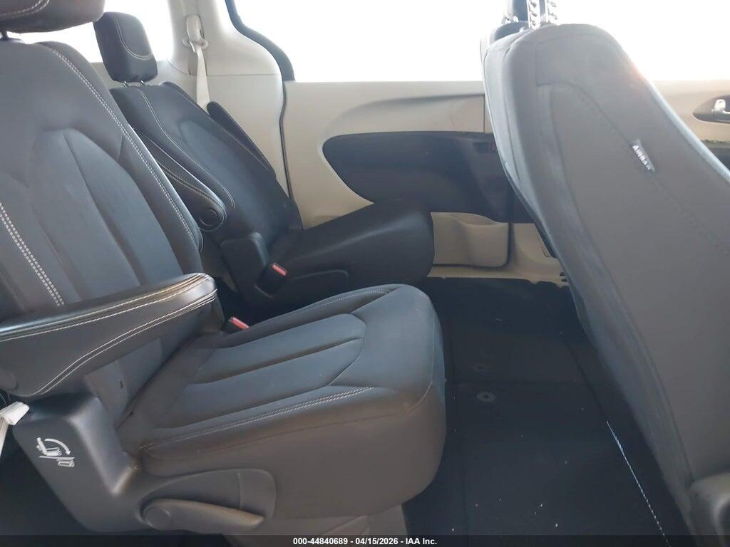 2C4RC1CG5LR243410 2020 CHRYSLER VOYAGER photo no. 8