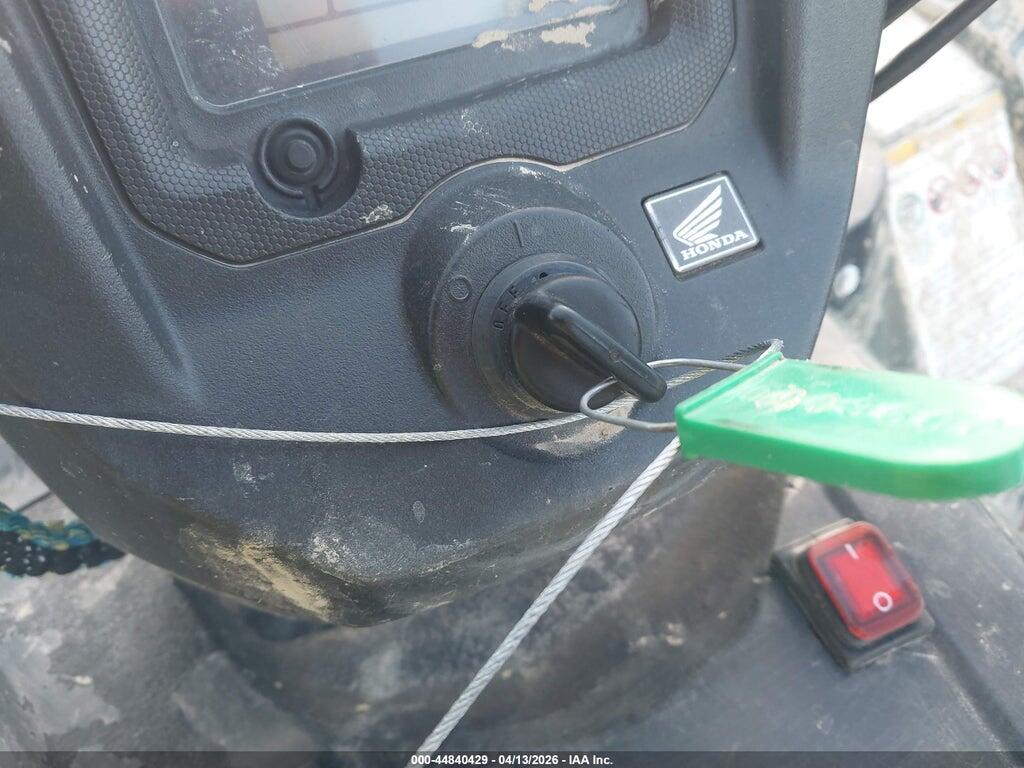 1HFTE4400G4205455 2016 HONDA TRX500 photo no. 11