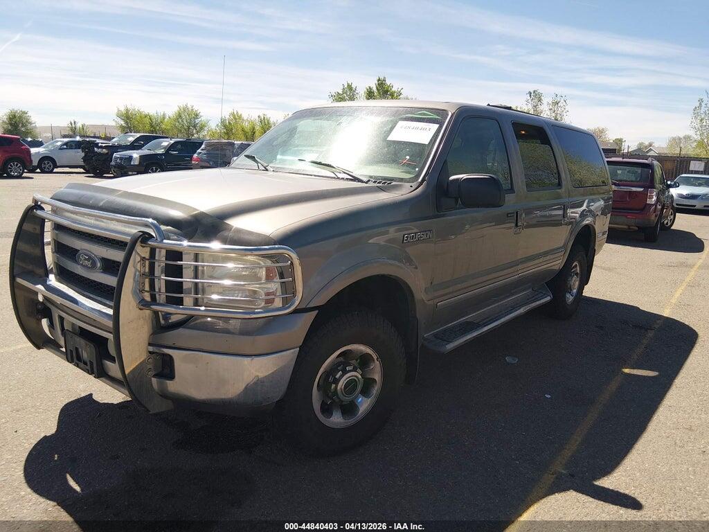 1FMNU43S05EB14116 2005 FORD EXCURSION photo no. 2