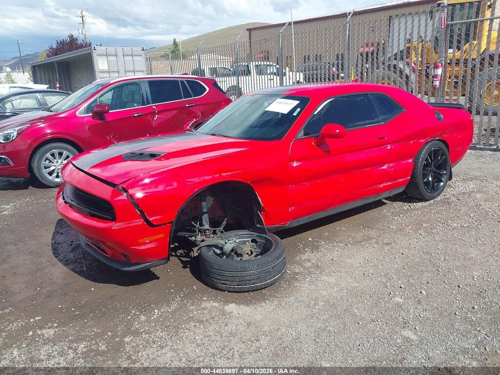 2C3CDZAG5GH245646 2016 DODGE CHALLENGER photo no. 2