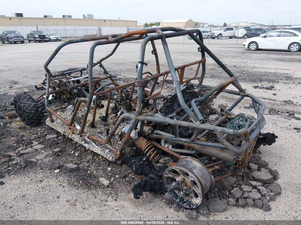4UF15MPV6FT308157 2015 ARCTIC CAT 951CC photo no. 3