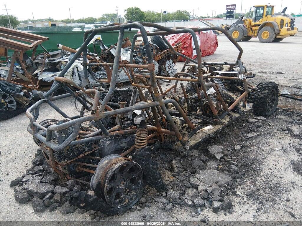 4UF15MPV6FT308157 2015 ARCTIC CAT 951CC photo no. 4