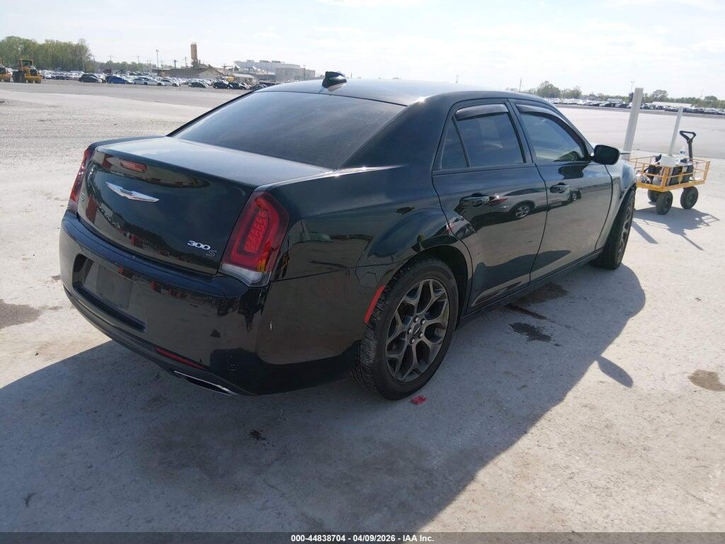 2C3CCAGG6HH597616 2017 CHRYSLER 300 photo no. 4