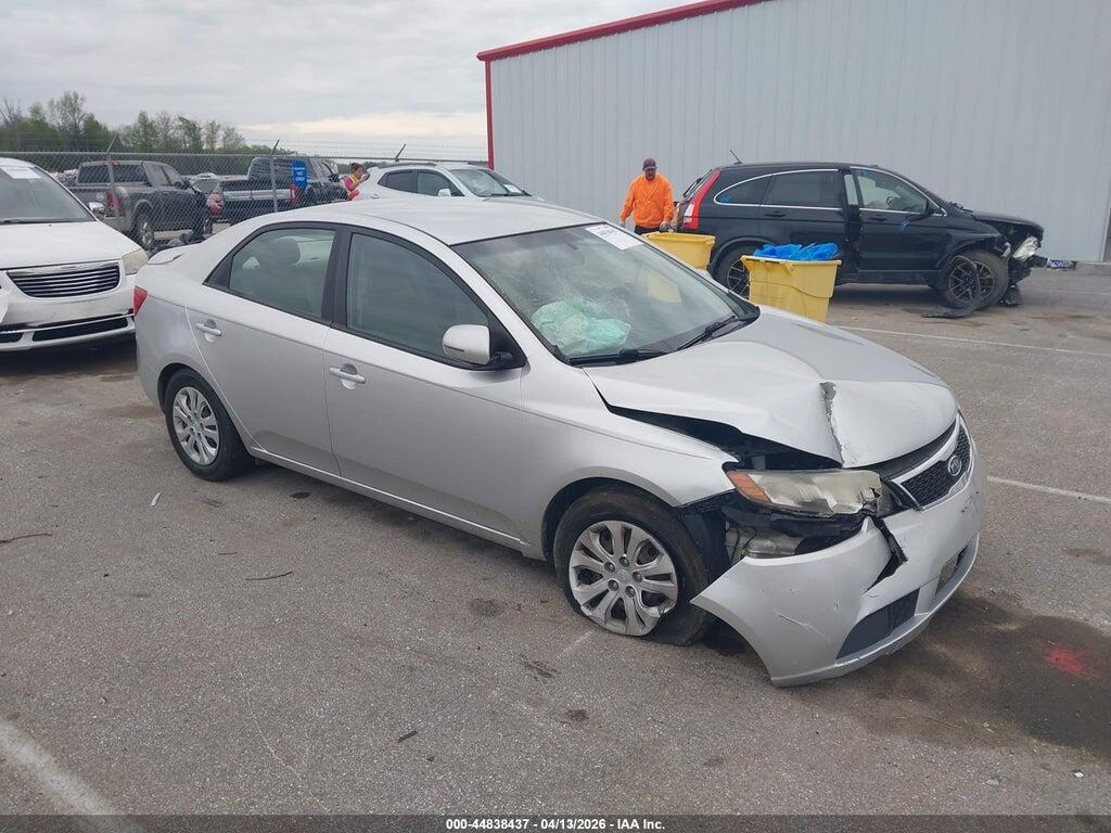 KNAFU4A27C5610133 2012 KIA FORTE photo no. 1