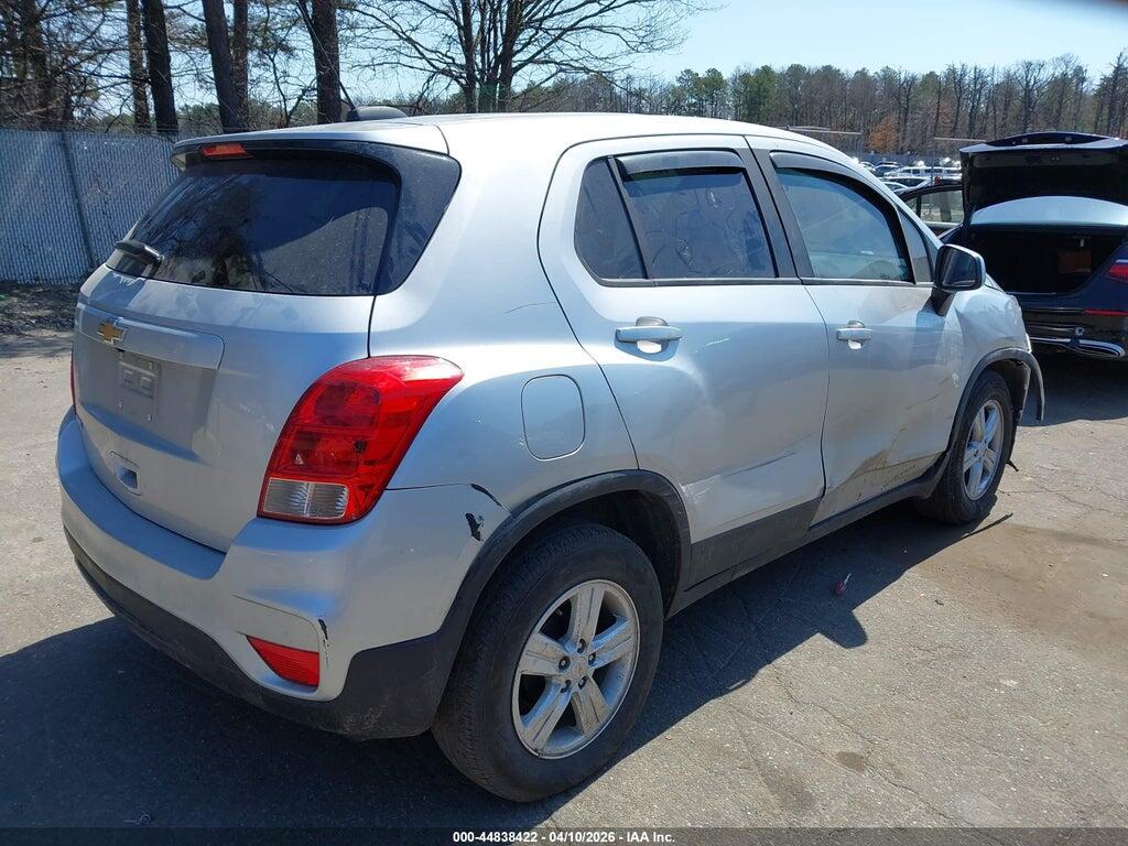 KL7CJKSBXLB027863 2020 CHEVROLET TRAX photo no. 4