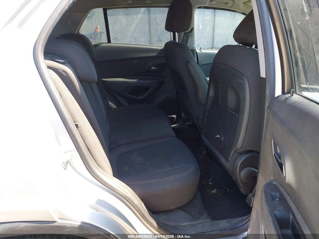 KL7CJKSBXLB027863 2020 CHEVROLET TRAX photo no. 8