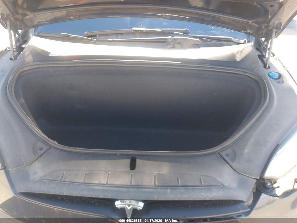 5YJXCAE43GFS00745 2016 TESLA MODEL X photo no. 10