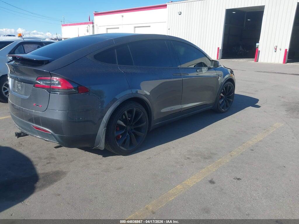5YJXCAE43GFS00745 2016 TESLA MODEL X photo no. 4