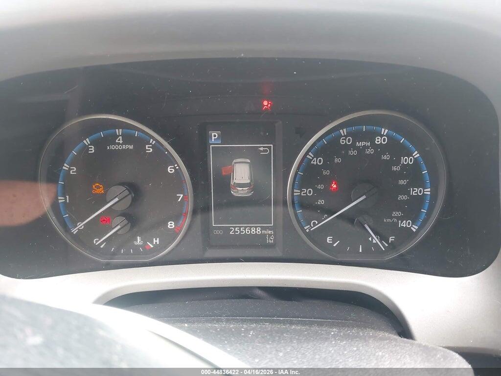 2T3ZFREVXJW438570 2018 TOYOTA RAV4 photo no. 7