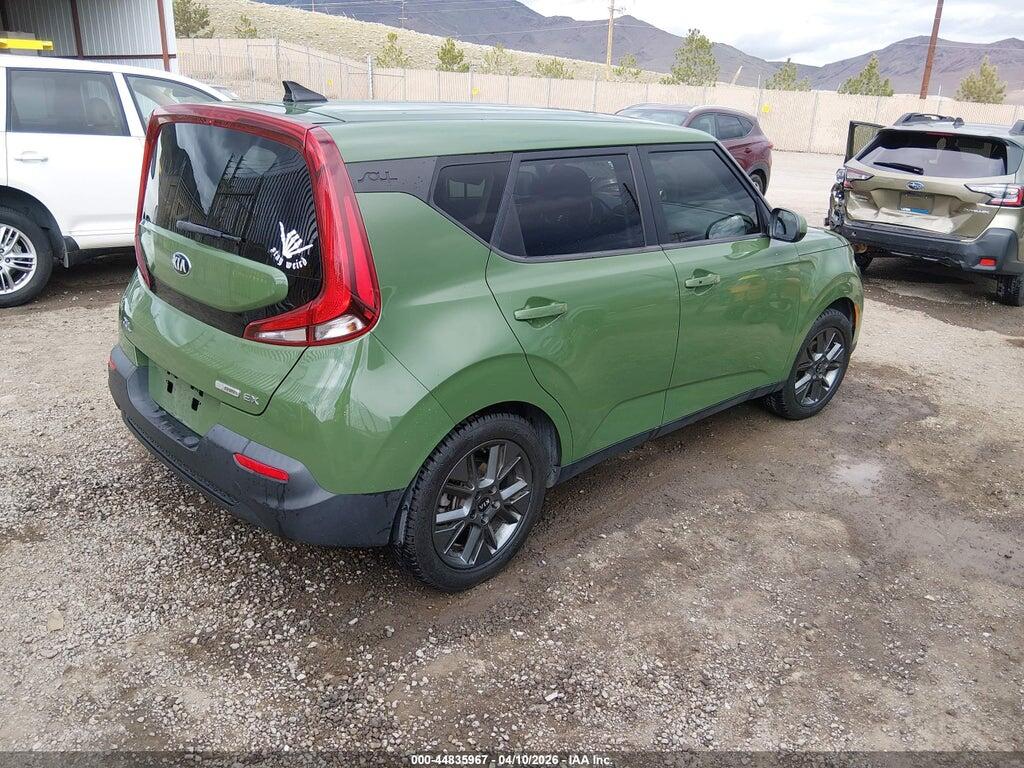 KNDJ33AU4M7127619 2021 KIA SOUL photo no. 4