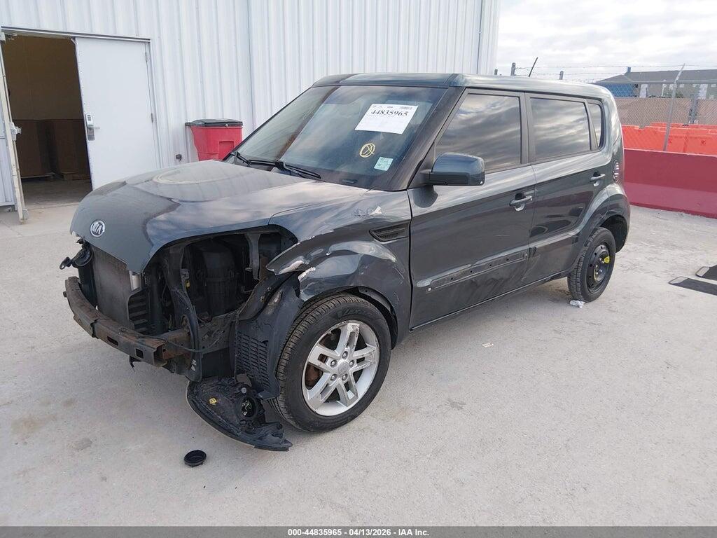 KNDJT2A26B7294876 2011 KIA SOUL photo no. 2