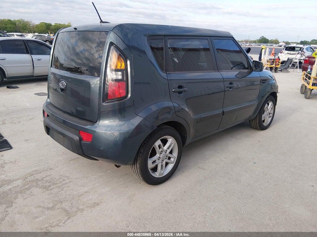 KNDJT2A26B7294876 2011 KIA SOUL photo no. 4