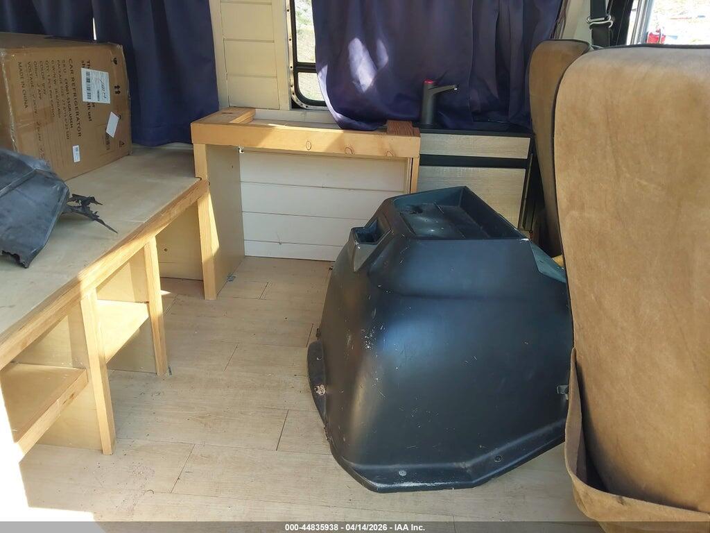 2B6FB13Y6JK124094 1988 DODGE RAM VAN photo no. 8