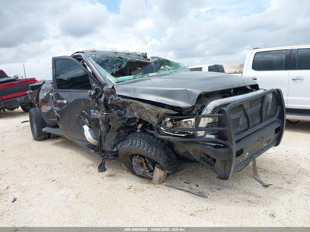 3C63RRML6FG604949 2015 RAM 3500 photo no. 1