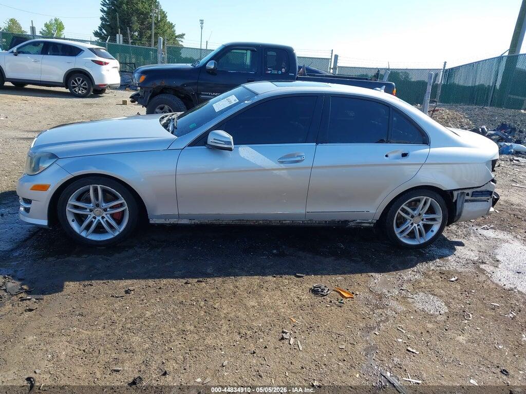 WDDGF8BBXCR200576 2012 MERCEDES-BENZ C 300 photo no. 6