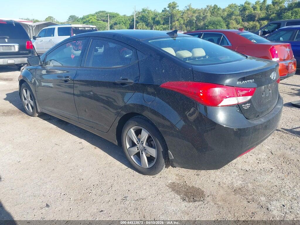 KMHDH4AE3DU796037 2013 HYUNDAI ELANTRA photo no. 3